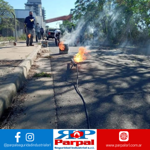 SHOPPING LA RIBERA – CAPACITACIÓN USO Y MANEJO DE EXTINTORES Y PRÁCTICA CON RED DE INCENDIO